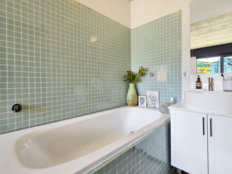 2 Bedroom Property for Sale in De Waterkant Western Cape